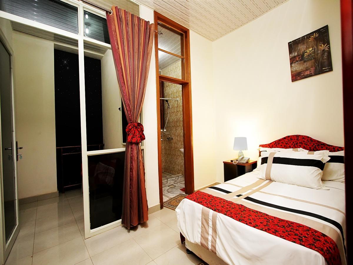 St Augustine Apart & Hotel Кигали Экстерьер фото